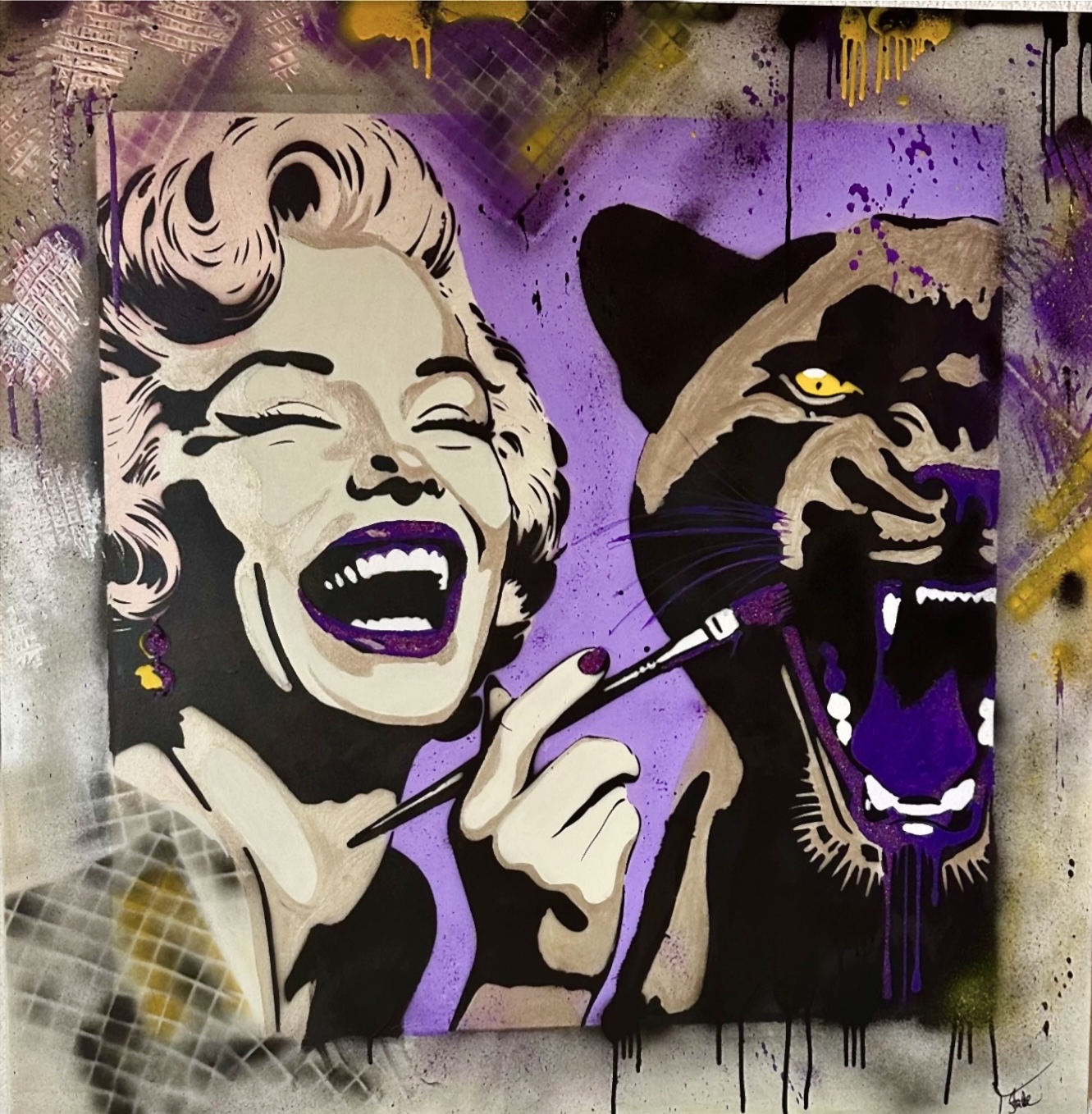 Dangerous in violett - Detailansicht der graffitiartigen Oberfläche mit violetten Akzenten